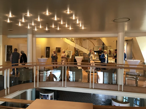 Eine Vernissage in der Galerie im Kaamp-Hüs