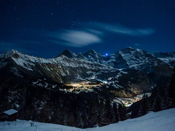 outdoor-interlaken-nachtschlitteln-aussicht-sternenhimmel