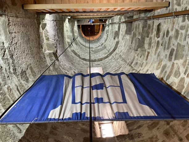 Blick hinauf in den Hagelturm.jpeg