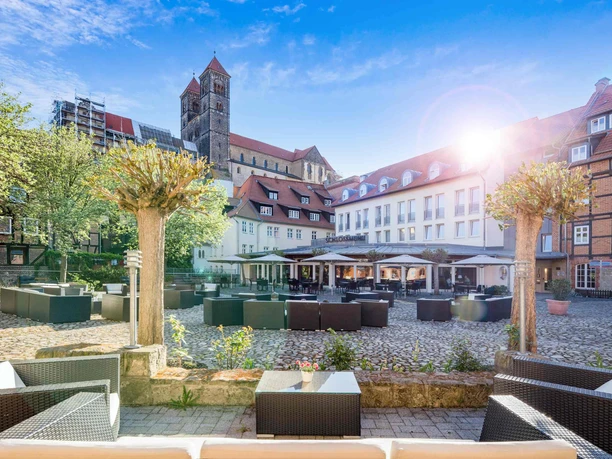 BEST-WESTERN Hotel Schlossmühle in Quedlinburg - Morgenstimmung im Innenhof