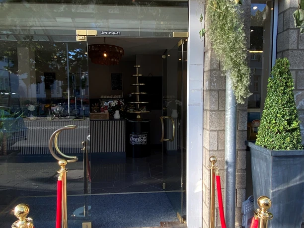 Goldis Stadtcafé 2.jpg