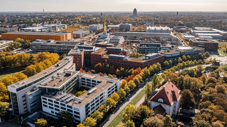 Wissenschaftsstandort mit Bio-City Leipzig | Leipzig Convention Bureau Blick auf den Wissenschaftsstandort mit Bio-City Leipzig - präsentiert vom Leipzig Convention Bureau