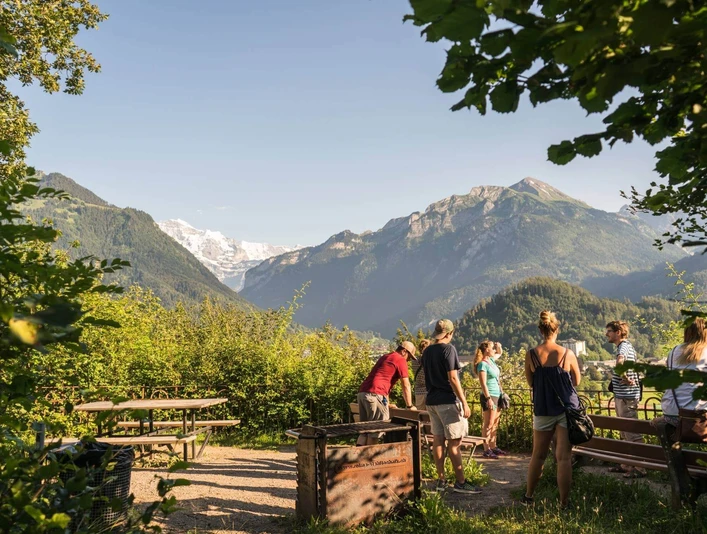 interlaken-walking-tours-aussicht-herbst