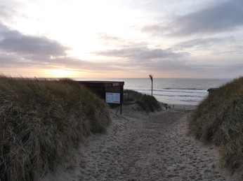 Strandsauna Samoa bei Sonnenuntergang