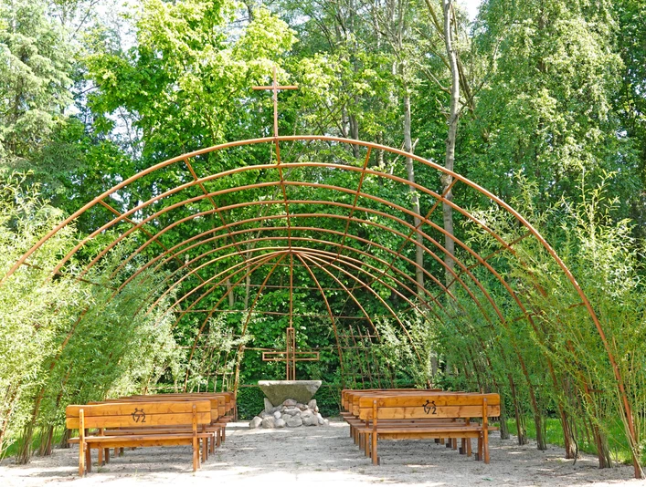 Weidenkirche Bruneforth