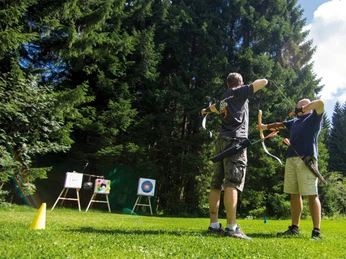 Traditionelles Bogenschießen im Outdoorcenter Harz
