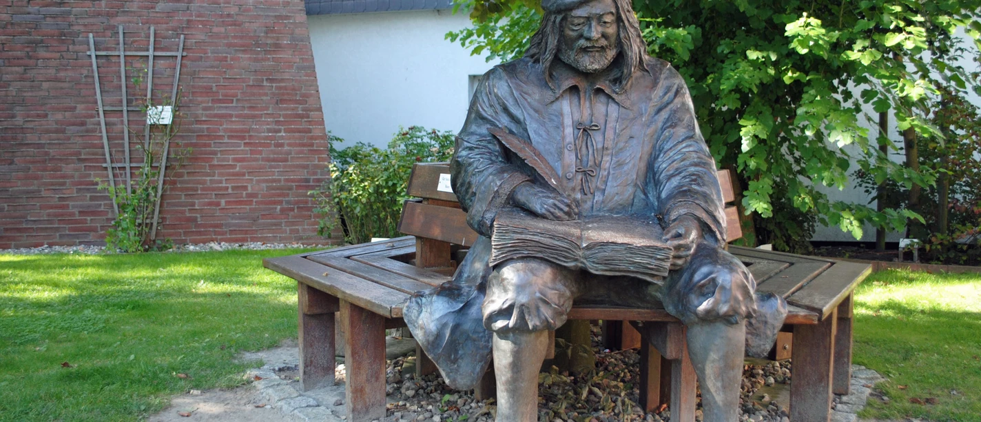 Bronzeplastik des Neocorus