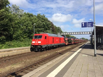 DB SyltShuttle im Morsumer Bahnhof