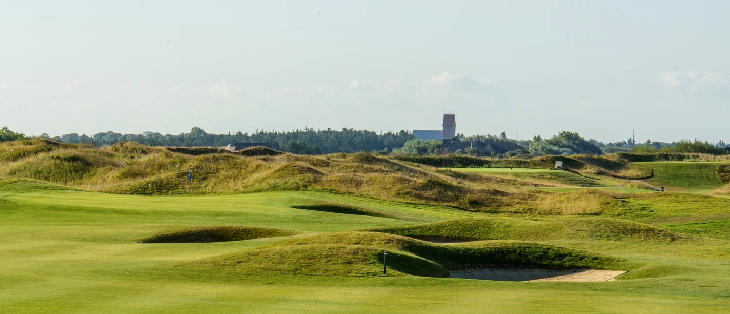 Golfplatz mit Blick auf die Keitumer Kirche