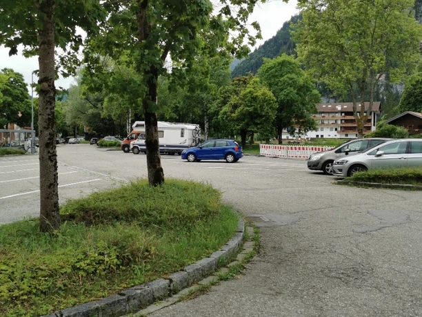 Parkplatz Eugen-Papst-Straße unkenntlich.png