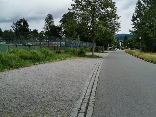 Parkplatz Malsteinweg_Tennisplatz 4.jpg