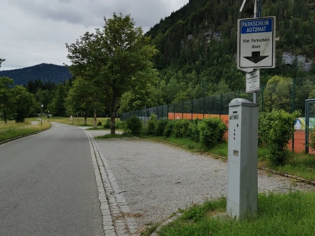 Parkplatz Malsteinweg_Tennisplatz 5.jpg