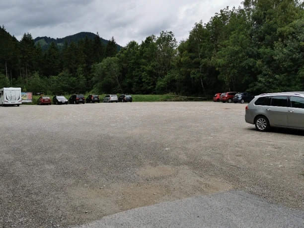 Parkplatz Friedhof_Kofel 2.jpg