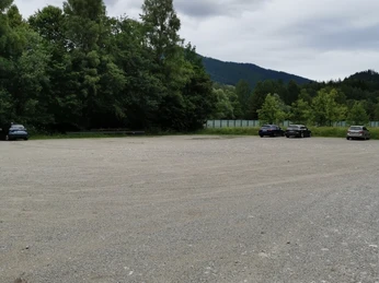 Parkplatz Friedhof_Kofel 3.jpg