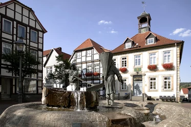 Rathaus und Söltjerbrunnen.jpg