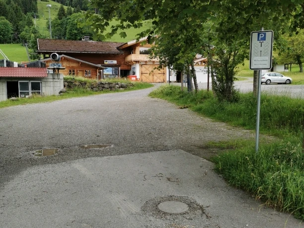 Parkplatz Steckenberg 3.jpg