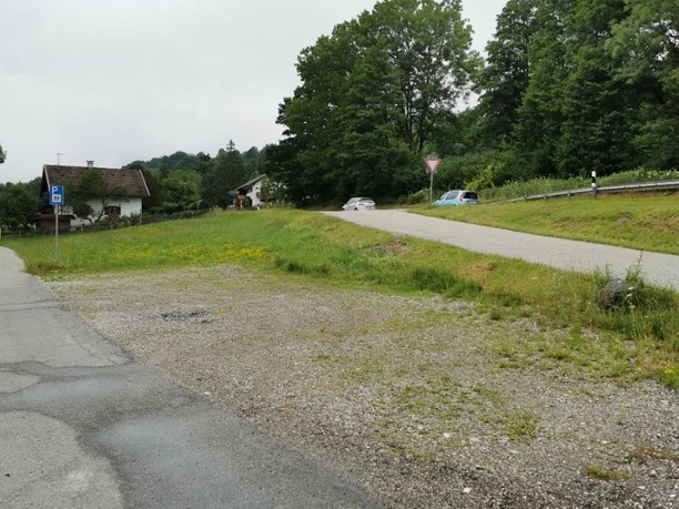 Parkplatz Staatsstraße 1.jpg