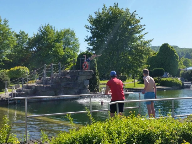 Naturerlebnisbad Lauenstein.jpg