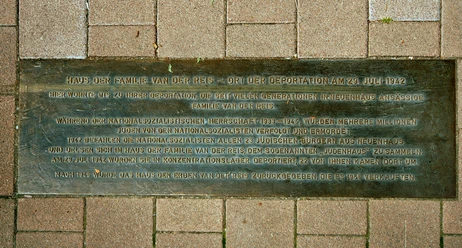 Gedenkplatte_Familie_van_der_Reis Gedenkplatte Familie van der Reis