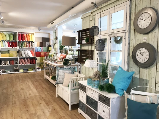 geschenk-und-dekoartikel