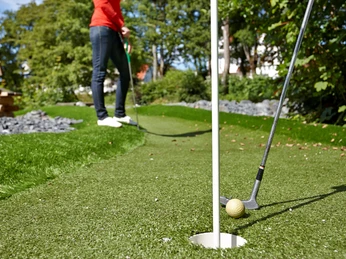 Minigolf im Adventure Park