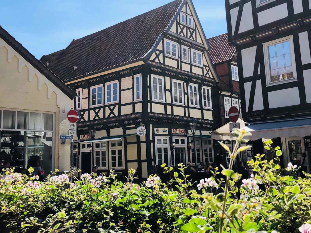 Der Brandplatz Der BrandplatzThe Brandplatz