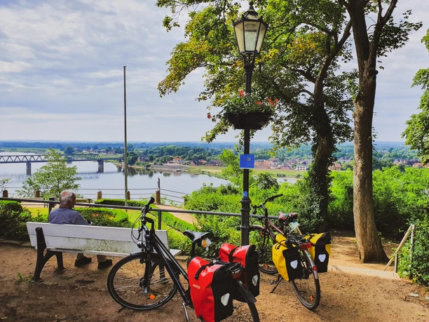 Askanierblick mit Rad Askanierblick