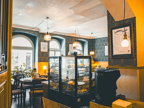 dresden-cafe-vcake-1dresden-cafe.jpg