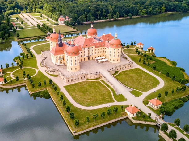 Schloss-Moritzburg-1.jpg