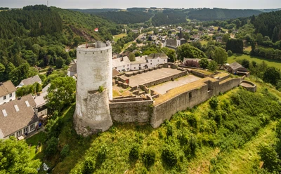 Wanderweg Burgenroute: Burg Reifferscheid