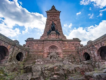 Kyffhäuser-Denkmal - Denkmalsturm-Steinthaleben Kyffhäuser-Denkmal - Denkmalsturm