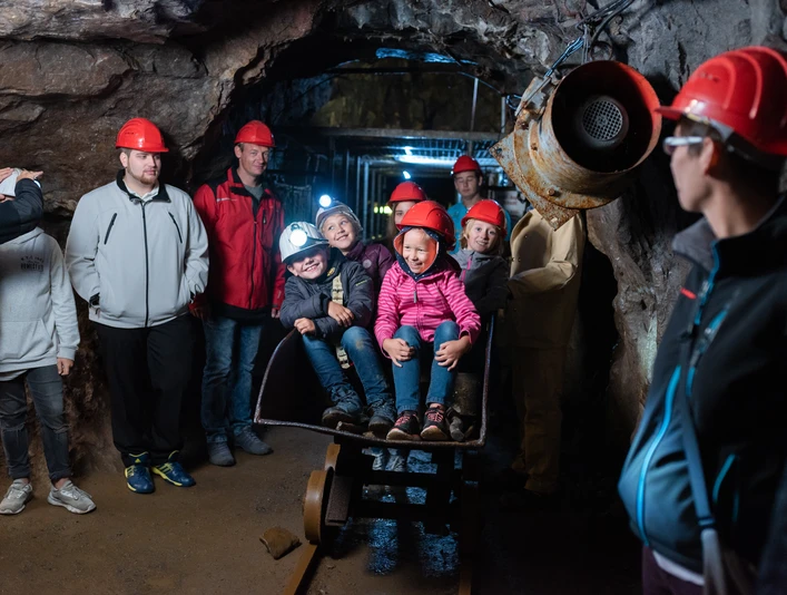 Führung im Besucherbergwerk "19-Lachter-Stollen"