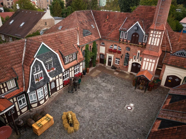 Luftaufnahme der Traditionsbrennerei