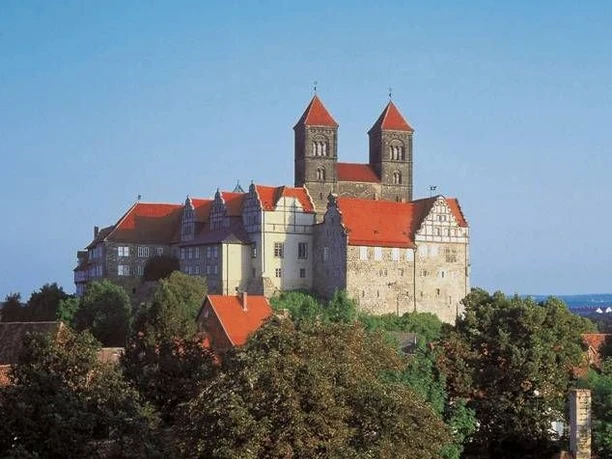 Schlossberg mit Stiftskirche Quedlinburg Schlossberg mit Stiftskirche Quedlinburg
