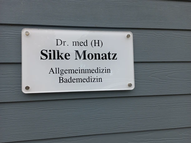 Dr. Silke Monatz.jpg
