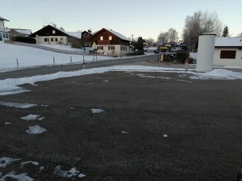 Parkplatz Lamplstraße 1.png