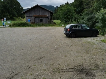 Parkplatz Enge Laine 3.png