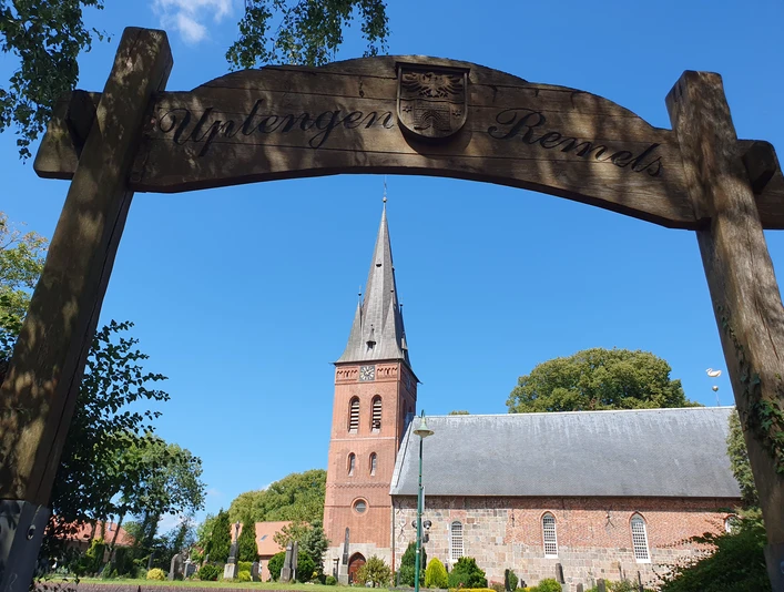 230810_Kirche-Remels.jpg