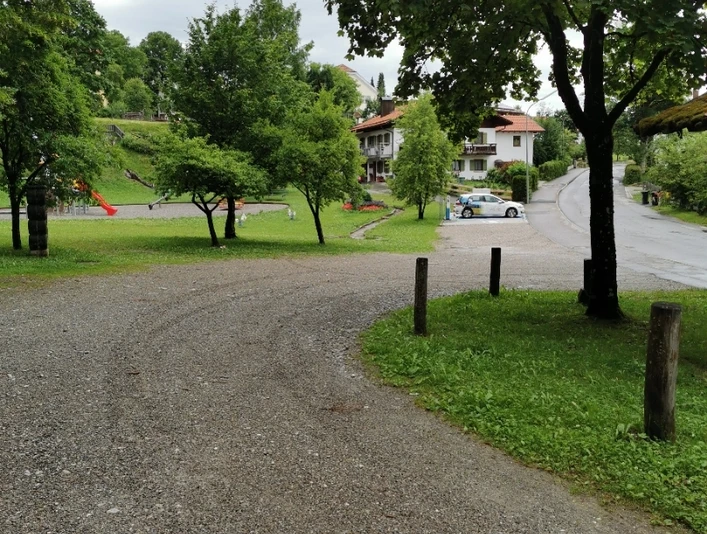 Parkplatz am Panoramaweg 1.png