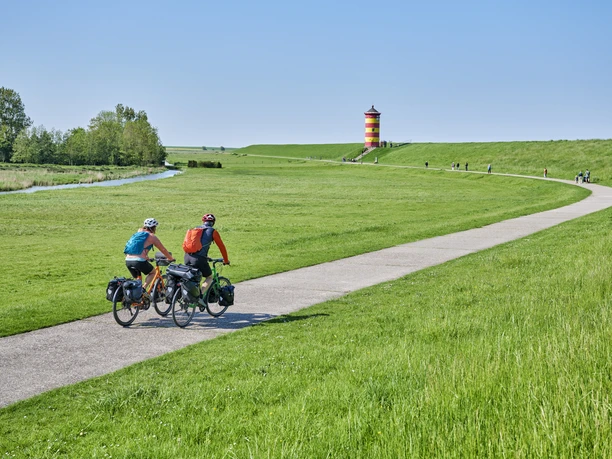 Radweg zum Pilsumer Leuchtturm