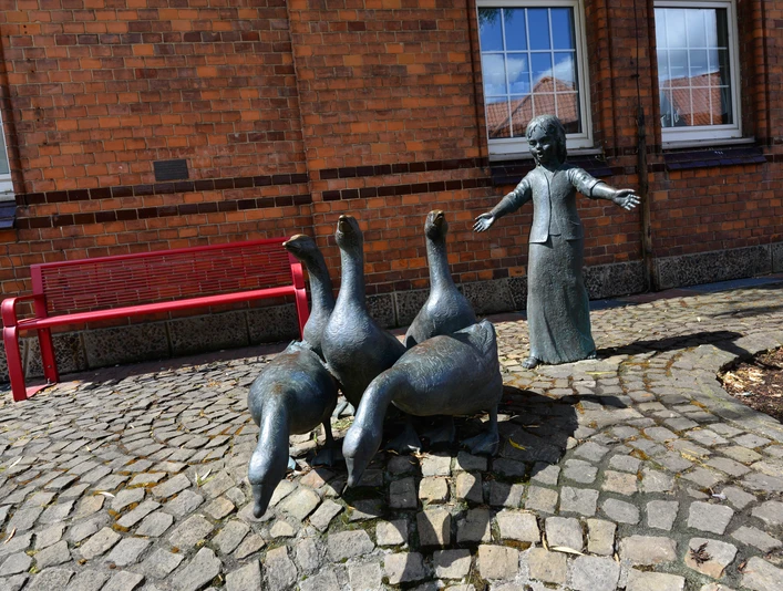 Gänseliesel auf dem Gänsemarkt in Wittingen Gänseliesel auf dem Gänsemarkt in Wittingen