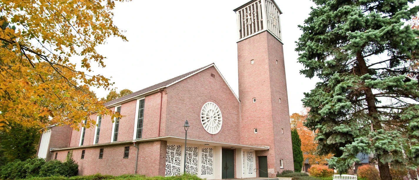 Kath. Herz Jesu Kirche Kath. Herz Jesu Kirche