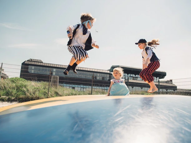 Riesenhüpfkissen Villa Kunterbunt