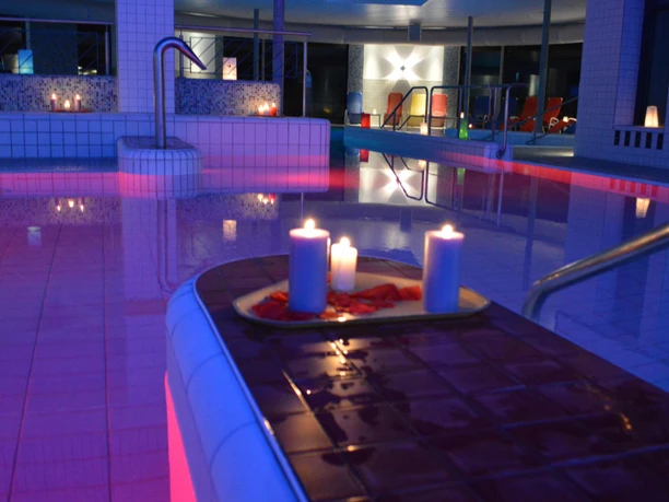 Wellnessabend im Familienbad Delphino Wellnessabend im Familienbad Delphino