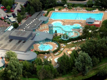 Vogelperspektive des Erlebnisbades Ronolulu Vogelperspektive des Erlebnisbades Ronolulu