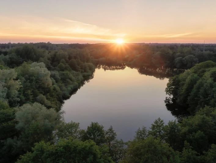 Weichelsee Rotenburg (Wümme) im Sonnenuntergang Weichelsee Rotenburg (Wümme) im Sonnenuntergang