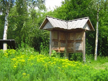 Natur- und Erlebnispfad der NABU Umweltpyramide Natur- und Erlebnispfad der NABU Umweltpyramide