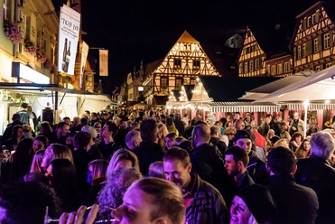 Brettener Weinmarkt bei Nacht