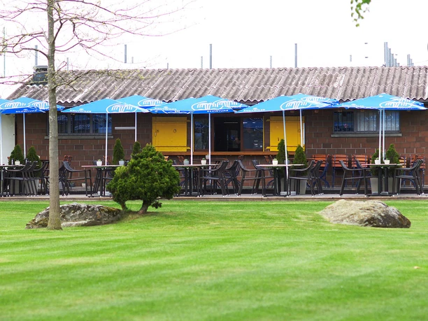 Seebad Horw Restaurant Blick auf die Selbstbedienungstheke