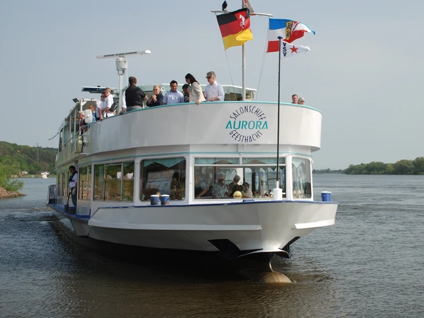 GE_Elbe_Schifffahrt_04.JPG Elbe-Schifffahrt